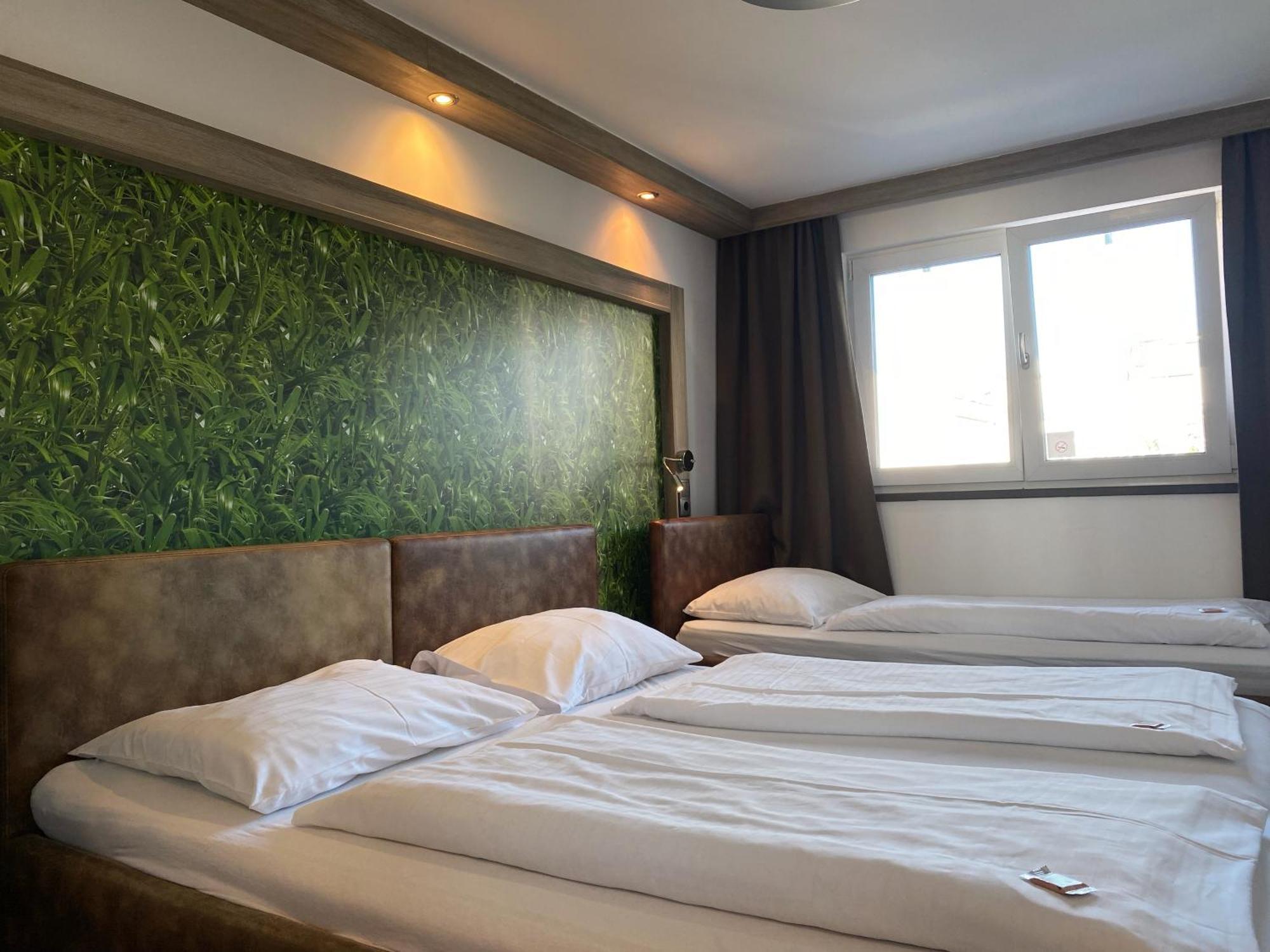 Design & Budget Hotel Wien Schoenbrunn Екстер'єр фото