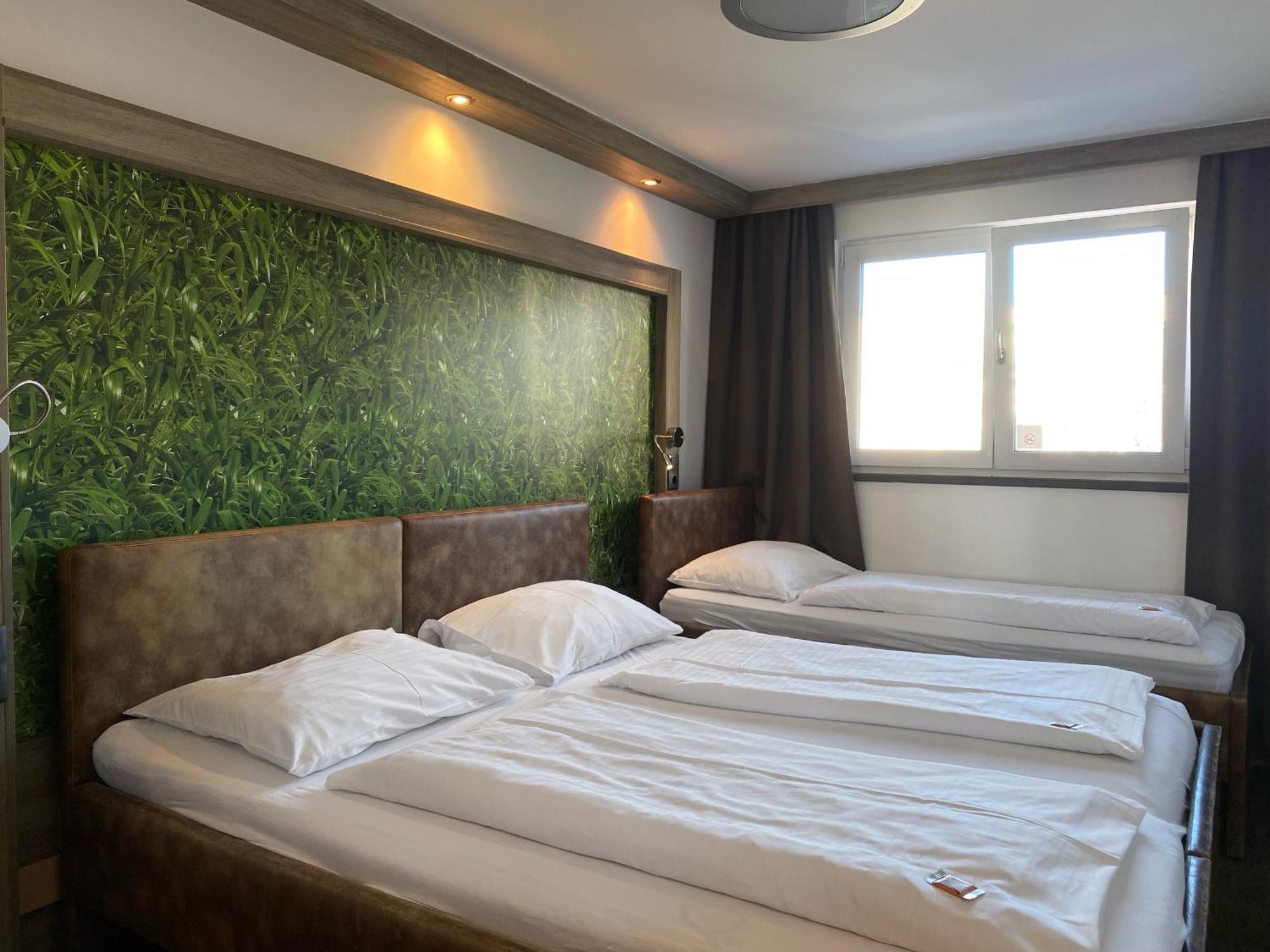 Design & Budget Hotel Wien Schoenbrunn Екстер'єр фото