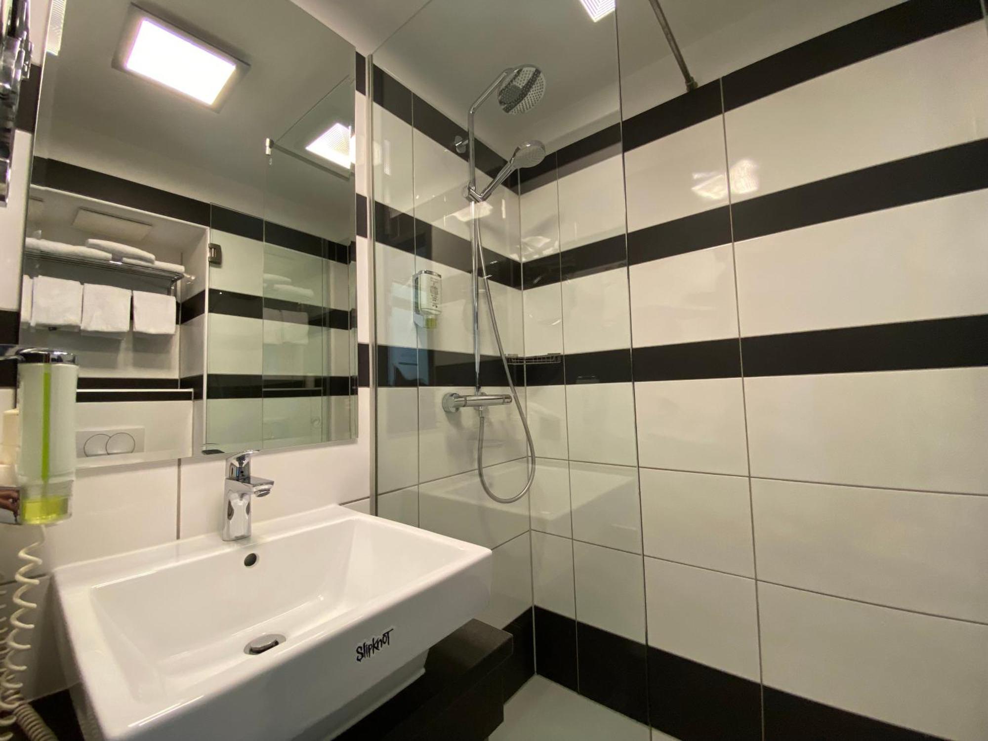 Design & Budget Hotel Wien Schoenbrunn Екстер'єр фото