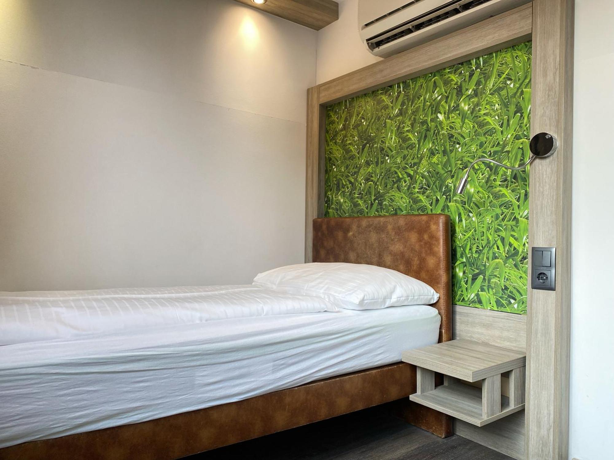 Design & Budget Hotel Wien Schoenbrunn Екстер'єр фото