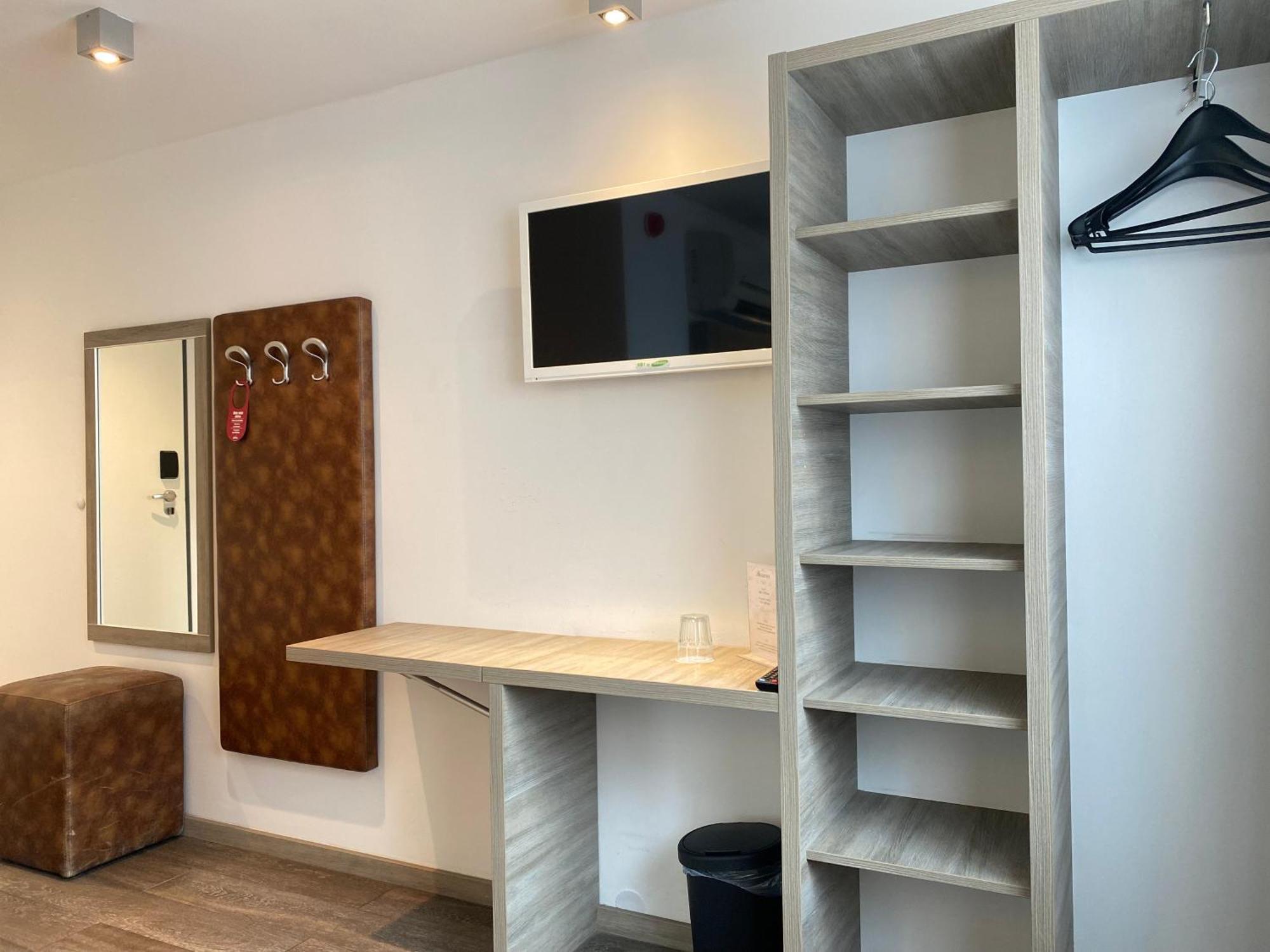 Design & Budget Hotel Wien Schoenbrunn Екстер'єр фото