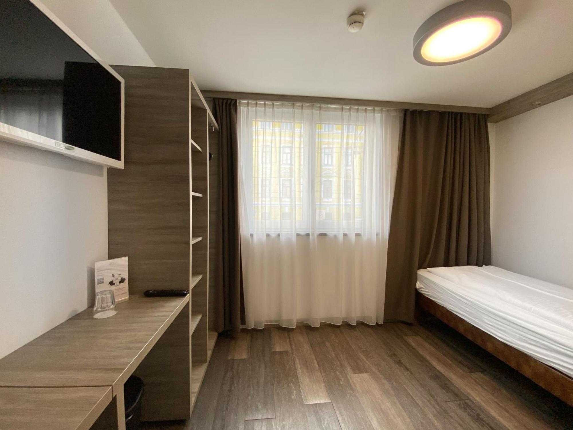 Design & Budget Hotel Wien Schoenbrunn Екстер'єр фото