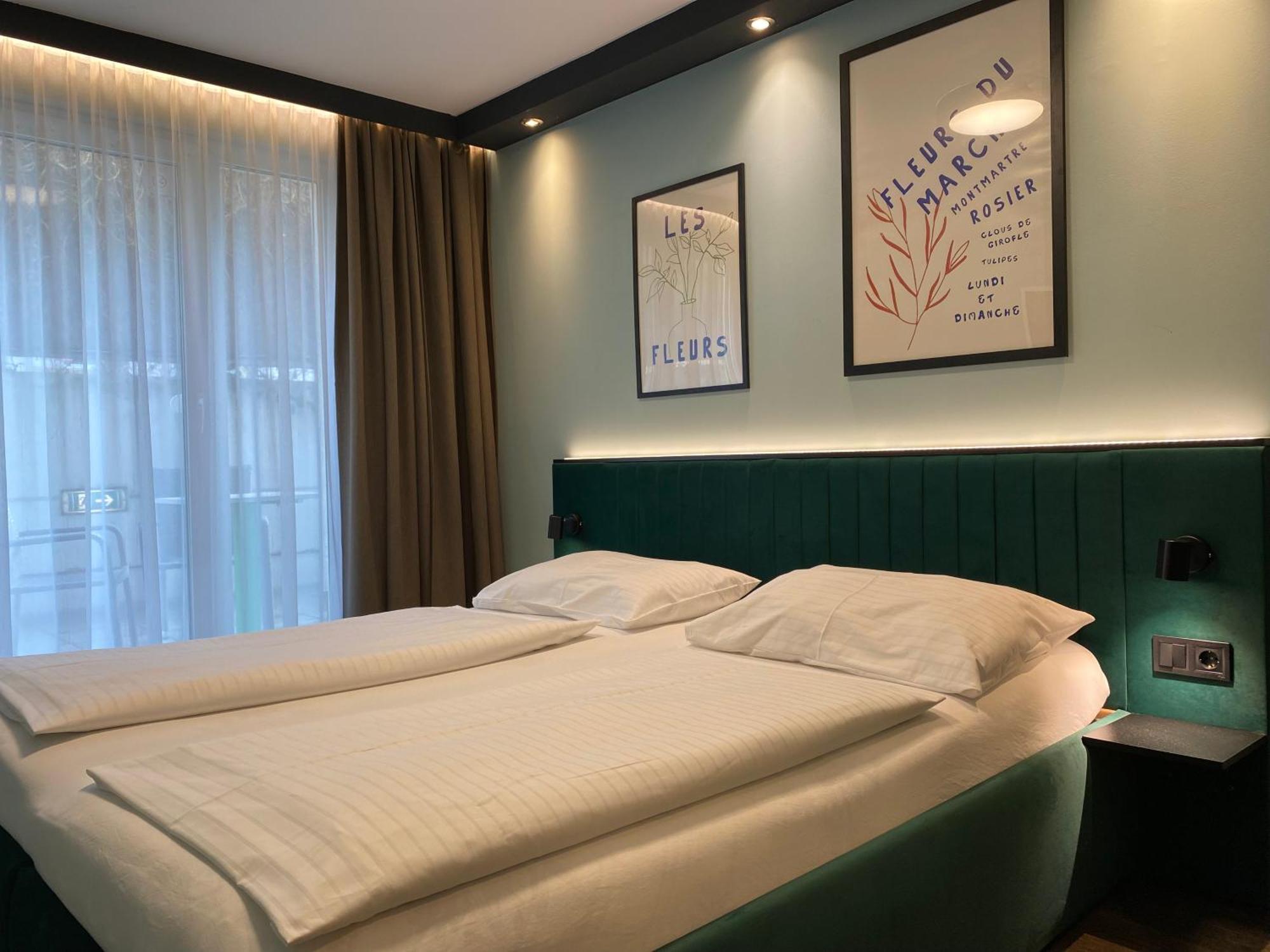 Design & Budget Hotel Wien Schoenbrunn Екстер'єр фото