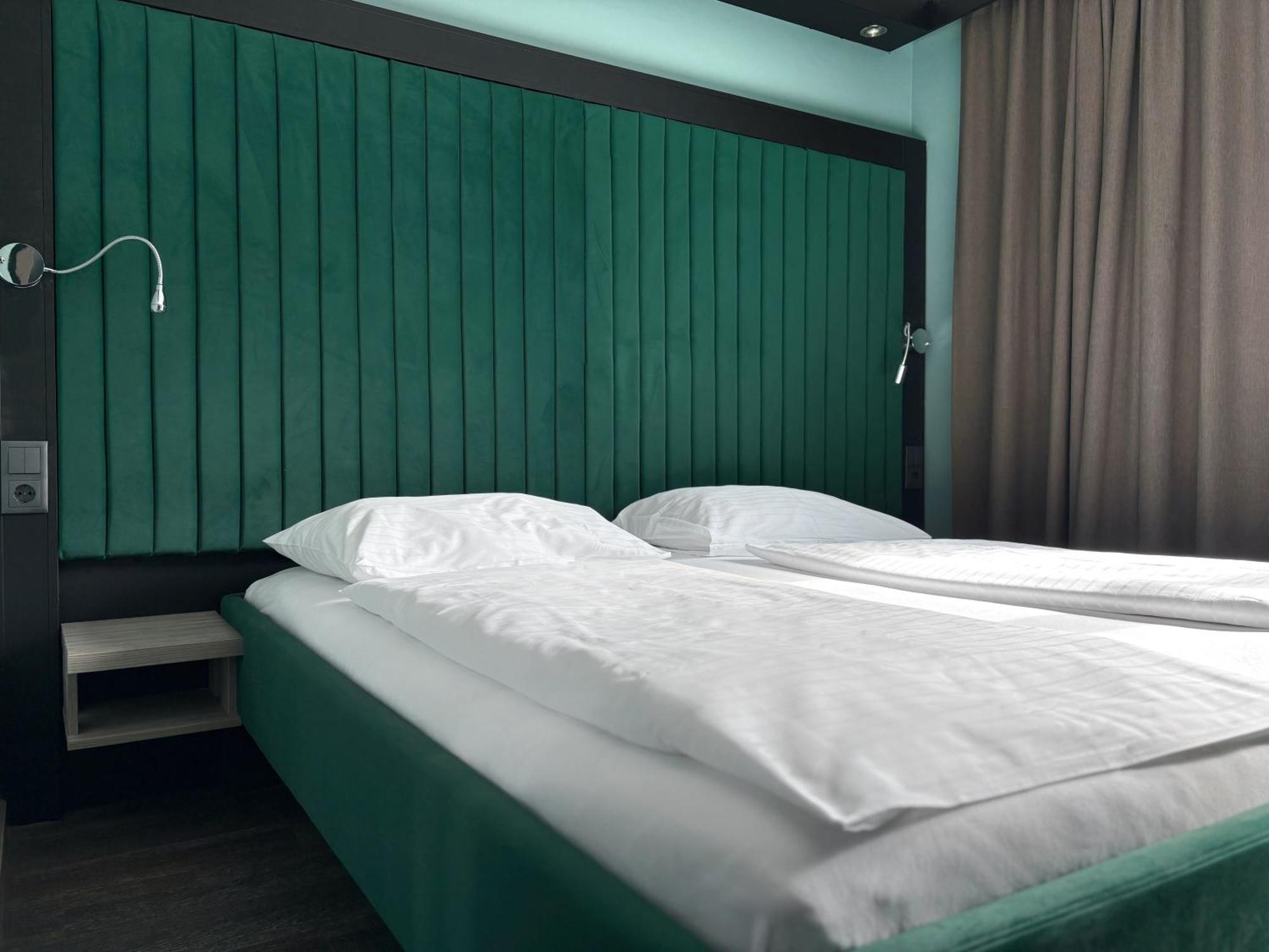 Design & Budget Hotel Wien Schoenbrunn Екстер'єр фото